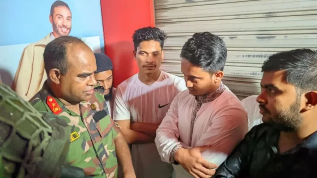 সারজিসকে সেনা কর্মকর্তা বললেন ‘মবের নামে নাশকতার সুযোগ নাই’